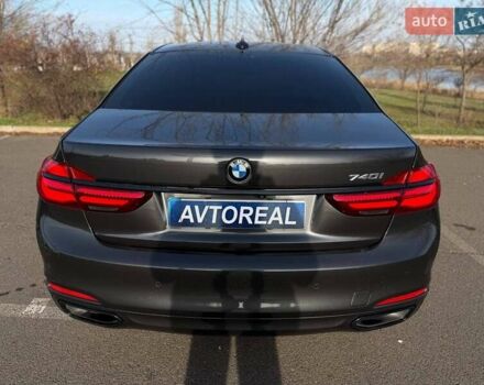 Серый БМВ 7 Серия, объемом двигателя 3 л и пробегом 92 тыс. км за 31000 $, фото 26 на Automoto.ua