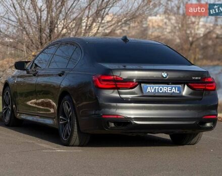 Серый БМВ 7 Серия, объемом двигателя 3 л и пробегом 92 тыс. км за 31000 $, фото 20 на Automoto.ua