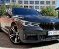 Серый БМВ 7 Серия, объемом двигателя 3 л и пробегом 132 тыс. км за 55000 $, фото 1 на Automoto.ua