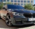 Сірий БМВ 7 Серія, об'ємом двигуна 3 л та пробігом 137 тис. км за 39000 $, фото 1 на Automoto.ua