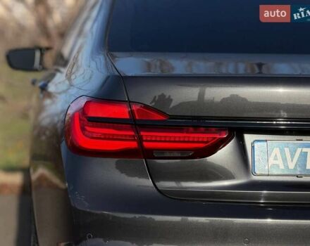 Серый БМВ 7 Серия, объемом двигателя 3 л и пробегом 92 тыс. км за 31000 $, фото 21 на Automoto.ua