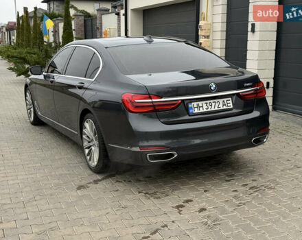 Серый БМВ 7 Серия, объемом двигателя 3 л и пробегом 89 тыс. км за 31400 $, фото 4 на Automoto.ua