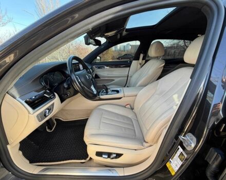 Серый БМВ 7 Серия, объемом двигателя 3 л и пробегом 92 тыс. км за 31000 $, фото 11 на Automoto.ua