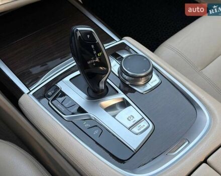 Серый БМВ 7 Серия, объемом двигателя 3 л и пробегом 92 тыс. км за 31000 $, фото 70 на Automoto.ua