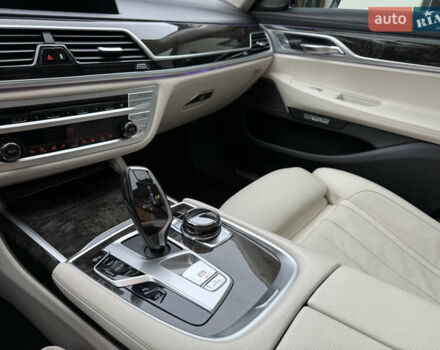 Серый БМВ 7 Серия, объемом двигателя 3 л и пробегом 89 тыс. км за 31400 $, фото 22 на Automoto.ua