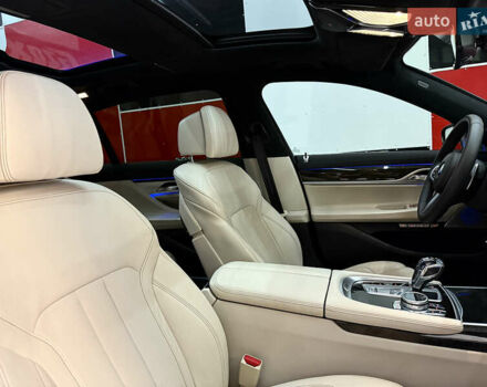 Серый БМВ 7 Серия, объемом двигателя 2 л и пробегом 95 тыс. км за 45000 $, фото 12 на Automoto.ua