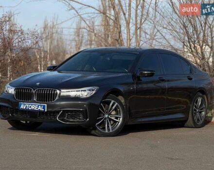 Серый БМВ 7 Серия, объемом двигателя 3 л и пробегом 92 тыс. км за 31000 $, фото 1 на Automoto.ua