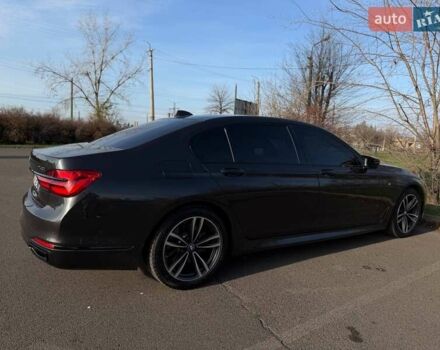 Серый БМВ 7 Серия, объемом двигателя 3 л и пробегом 92 тыс. км за 31000 $, фото 23 на Automoto.ua