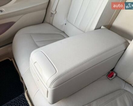 Серый БМВ 7 Серия, объемом двигателя 3 л и пробегом 92 тыс. км за 31000 $, фото 48 на Automoto.ua