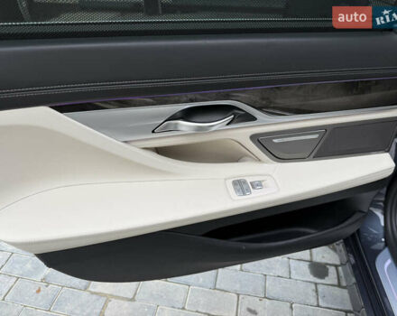 Серый БМВ 7 Серия, объемом двигателя 3 л и пробегом 89 тыс. км за 31400 $, фото 31 на Automoto.ua