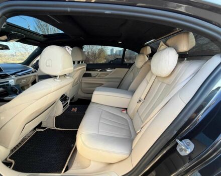 Серый БМВ 7 Серия, объемом двигателя 3 л и пробегом 92 тыс. км за 31000 $, фото 10 на Automoto.ua