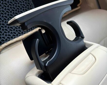 Серый БМВ 7 Серия, объемом двигателя 3 л и пробегом 92 тыс. км за 31000 $, фото 16 на Automoto.ua