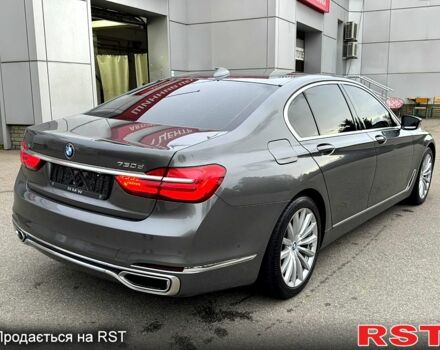Серый БМВ 7 Серия, объемом двигателя 3 л и пробегом 220 тыс. км за 34600 $, фото 3 на Automoto.ua