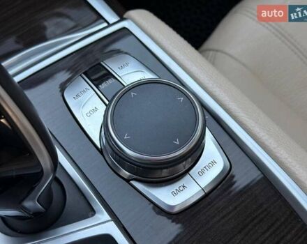 Серый БМВ 7 Серия, объемом двигателя 3 л и пробегом 92 тыс. км за 31000 $, фото 72 на Automoto.ua