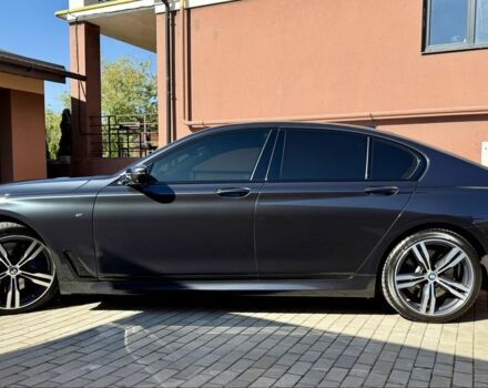 Серый БМВ 7 Серия, объемом двигателя 3 л и пробегом 132 тыс. км за 55000 $, фото 4 на Automoto.ua