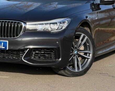 Серый БМВ 7 Серия, объемом двигателя 3 л и пробегом 92 тыс. км за 31000 $, фото 2 на Automoto.ua