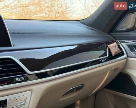 Серый БМВ 7 Серия, объемом двигателя 3 л и пробегом 92 тыс. км за 31000 $, фото 75 на Automoto.ua