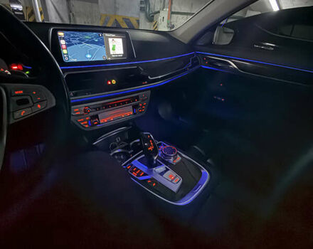 Серый БМВ 7 Серия, объемом двигателя 2.98 л и пробегом 107 тыс. км за 40000 $, фото 4 на Automoto.ua