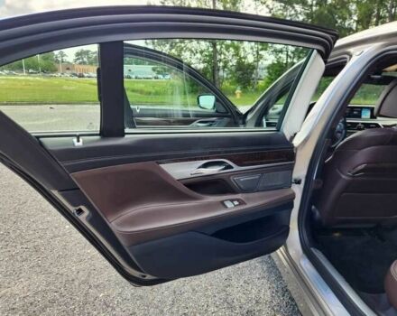 Сірий БМВ 7 Серія, об'ємом двигуна 4.4 л та пробігом 31 тис. км за 12000 $, фото 8 на Automoto.ua