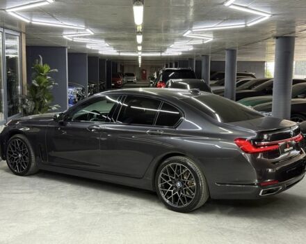 Серый БМВ 7 Серия, объемом двигателя 3 л и пробегом 115 тыс. км за 61500 $, фото 12 на Automoto.ua