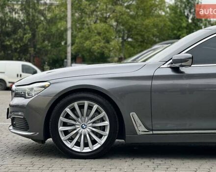 Серый БМВ 7 Серия, объемом двигателя 3 л и пробегом 141 тыс. км за 38990 $, фото 8 на Automoto.ua