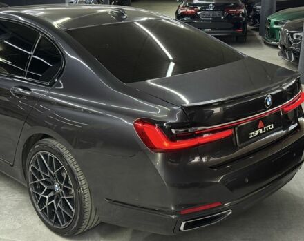 Серый БМВ 7 Серия, объемом двигателя 3 л и пробегом 115 тыс. км за 61500 $, фото 13 на Automoto.ua