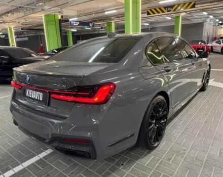 Серый БМВ 7 Серия, объемом двигателя 3 л и пробегом 97 тыс. км за 53000 $, фото 2 на Automoto.ua