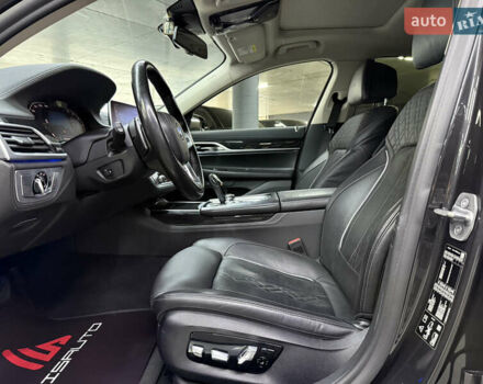 Серый БМВ 7 Серия, объемом двигателя 2.99 л и пробегом 115 тыс. км за 61500 $, фото 20 на Automoto.ua