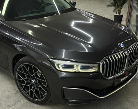 Серый БМВ 7 Серия, объемом двигателя 3 л и пробегом 115 тыс. км за 61500 $, фото 1 на Automoto.ua