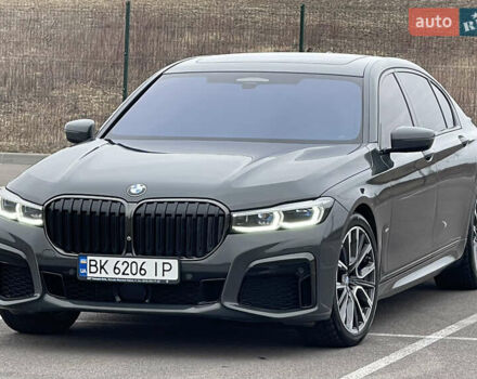 Серый БМВ 7 Серия, объемом двигателя 3 л и пробегом 82 тыс. км за 73650 $, фото 5 на Automoto.ua