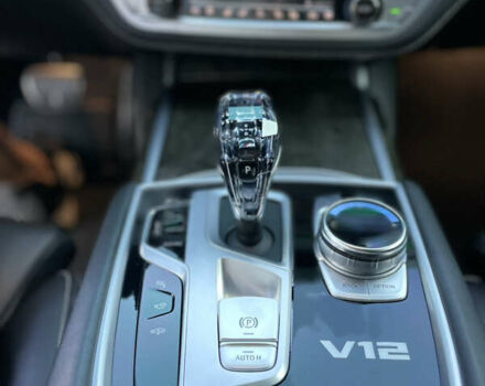 Серый БМВ 7 Серия, объемом двигателя 6.59 л и пробегом 105 тыс. км за 76000 $, фото 13 на Automoto.ua