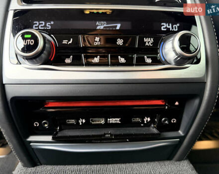 Сірий БМВ 7 Серія, об'ємом двигуна 4.4 л та пробігом 84 тис. км за 77000 $, фото 107 на Automoto.ua