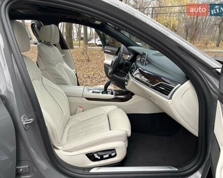 Серый БМВ 7 Серия, объемом двигателя 4.39 л и пробегом 35 тыс. км за 65500 $, фото 37 на Automoto.ua