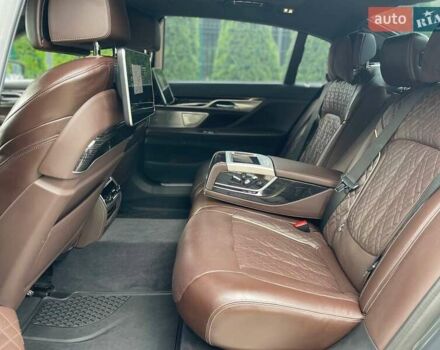 Серый БМВ 7 Серия, объемом двигателя 6.59 л и пробегом 85 тыс. км за 85000 $, фото 20 на Automoto.ua