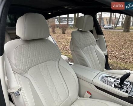 Серый БМВ 7 Серия, объемом двигателя 4.39 л и пробегом 35 тыс. км за 65500 $, фото 36 на Automoto.ua