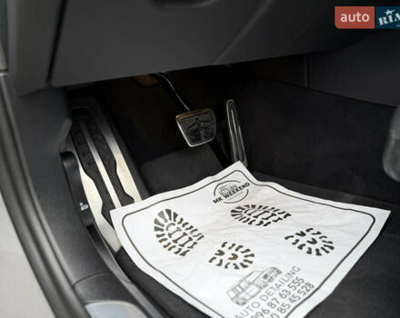 Сірий БМВ 7 Серія, об'ємом двигуна 4.4 л та пробігом 84 тис. км за 77000 $, фото 101 на Automoto.ua