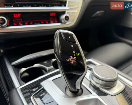 Сірий БМВ 7 Серія, об'ємом двигуна 4.4 л та пробігом 84 тис. км за 77000 $, фото 131 на Automoto.ua
