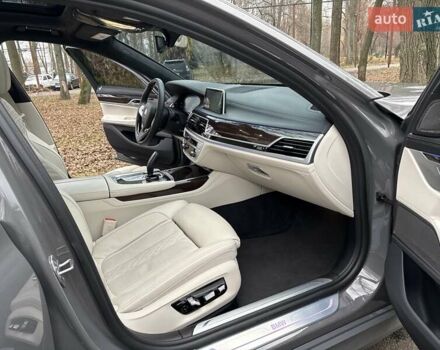 Серый БМВ 7 Серия, объемом двигателя 4.39 л и пробегом 35 тыс. км за 65500 $, фото 33 на Automoto.ua