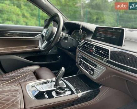 Серый БМВ 7 Серия, объемом двигателя 6.59 л и пробегом 85 тыс. км за 85000 $, фото 31 на Automoto.ua