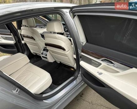Серый БМВ 7 Серия, объемом двигателя 4.39 л и пробегом 35 тыс. км за 65500 $, фото 38 на Automoto.ua
