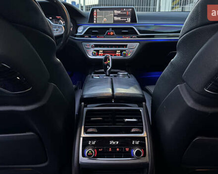 Серый БМВ 7 Серия, объемом двигателя 3 л и пробегом 54 тыс. км за 59000 $, фото 15 на Automoto.ua