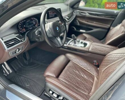 Серый БМВ 7 Серия, объемом двигателя 6.59 л и пробегом 85 тыс. км за 85000 $, фото 24 на Automoto.ua