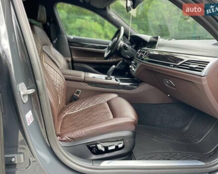 Серый БМВ 7 Серия, объемом двигателя 6.59 л и пробегом 85 тыс. км за 85000 $, фото 30 на Automoto.ua