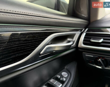 Сірий БМВ 7 Серія, об'ємом двигуна 4.4 л та пробігом 84 тис. км за 77000 $, фото 130 на Automoto.ua