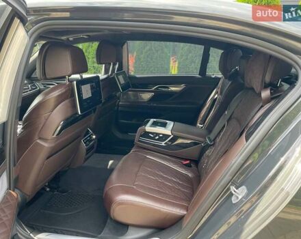 Серый БМВ 7 Серия, объемом двигателя 6.59 л и пробегом 85 тыс. км за 85000 $, фото 21 на Automoto.ua