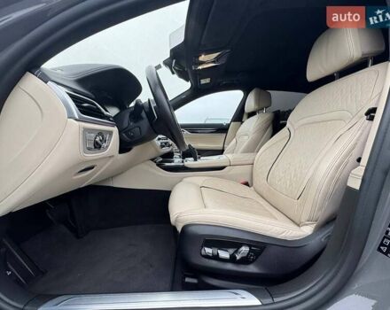 БМВ 7 Серия 2021 в Киеве на Automoto.ua Серый БМВ 7 Серия, объемом двигателя 2.99 л и пробегом 43 тыс. км за 105000 $, фото 34 на Automoto.ua