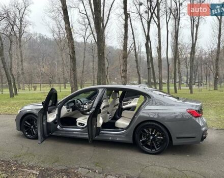 Серый БМВ 7 Серия, объемом двигателя 4.39 л и пробегом 35 тыс. км за 65500 $, фото 46 на Automoto.ua