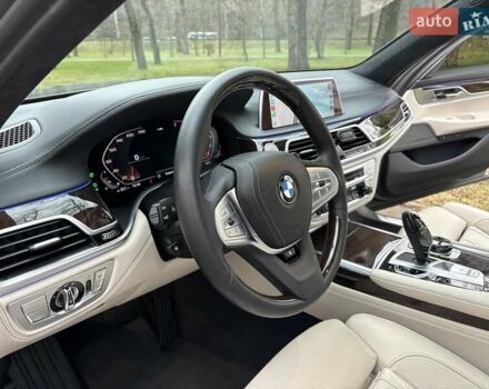 Серый БМВ 7 Серия, объемом двигателя 4.39 л и пробегом 35 тыс. км за 65500 $, фото 64 на Automoto.ua