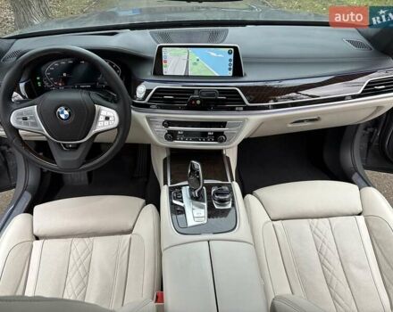 Серый БМВ 7 Серия, объемом двигателя 4.39 л и пробегом 35 тыс. км за 65500 $, фото 56 на Automoto.ua