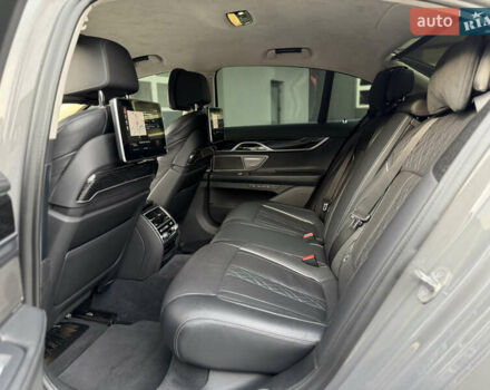 Сірий БМВ 7 Серія, об'ємом двигуна 4.4 л та пробігом 84 тис. км за 77000 $, фото 106 на Automoto.ua